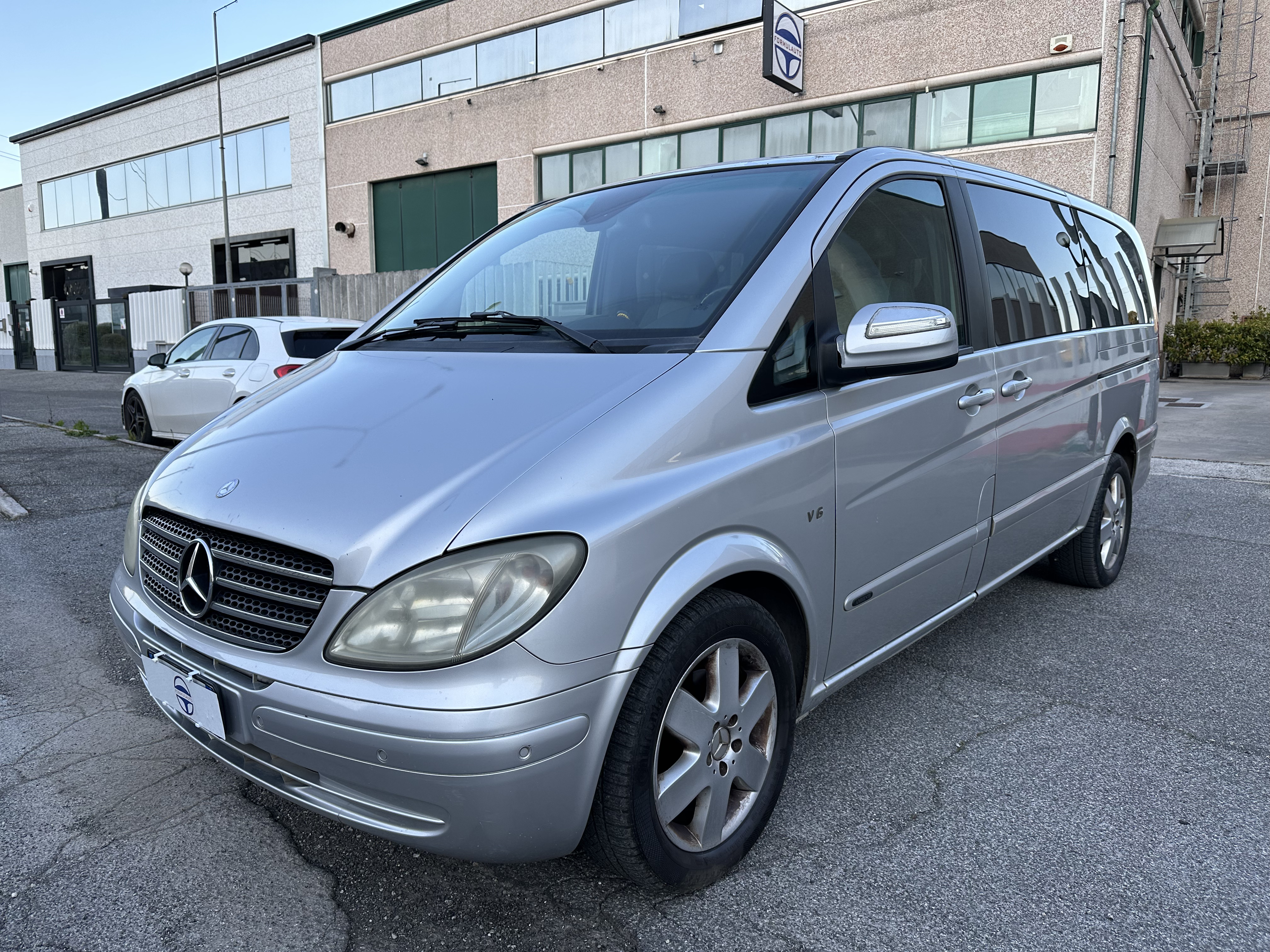 Mercedes-Benz Viano usata 02/2010