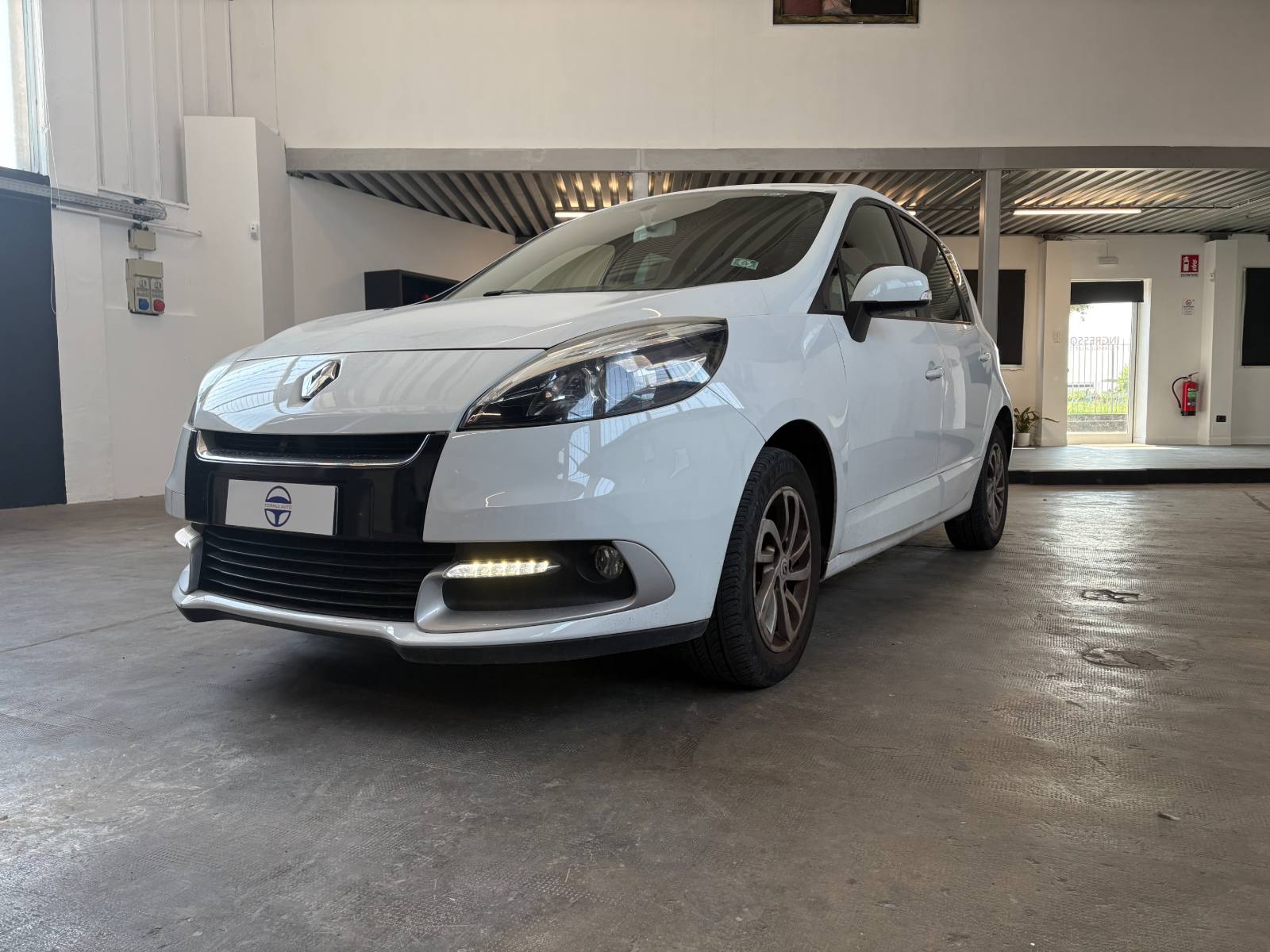 Renault Scenic usata 01/2013